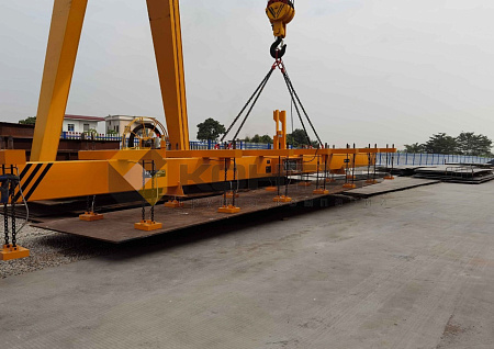 Грузоподъемная траверса с электропостоянными магнитами для нескольких стальных пластин, серия HM6