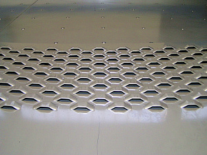 Punching machine to produce bridges in 4 mm stainlee steal_1.jpg