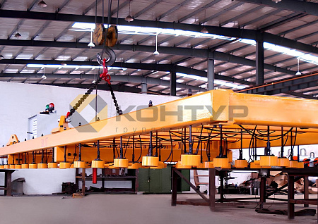 Грузоподъемная траверса с электропостоянными магнитами для загрузки/выгрузки режущих станков , серия HM5