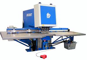 Special punching machine to punch trapezoidal sheet metal_2.jpg