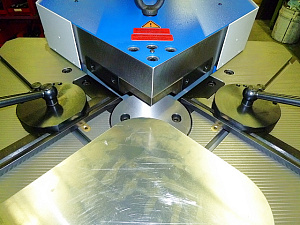 пробивная машина для радиальной вырубки_2.jpg